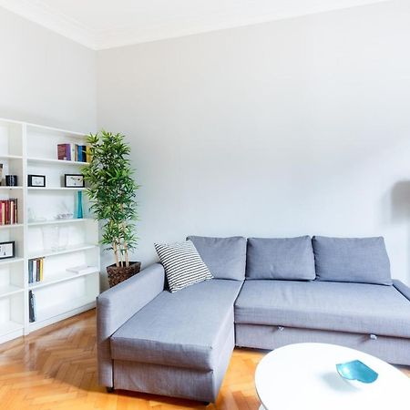 Spacious And Brilliant Apartment In Duomo By Easylife Mailand Exterior foto