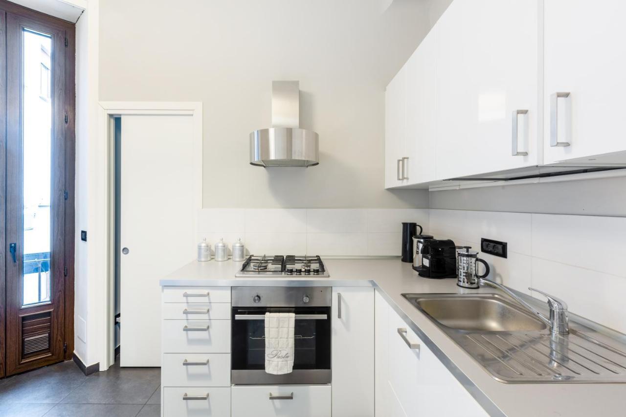 Spacious And Brilliant Apartment In Duomo By Easylife Mailand Exterior foto