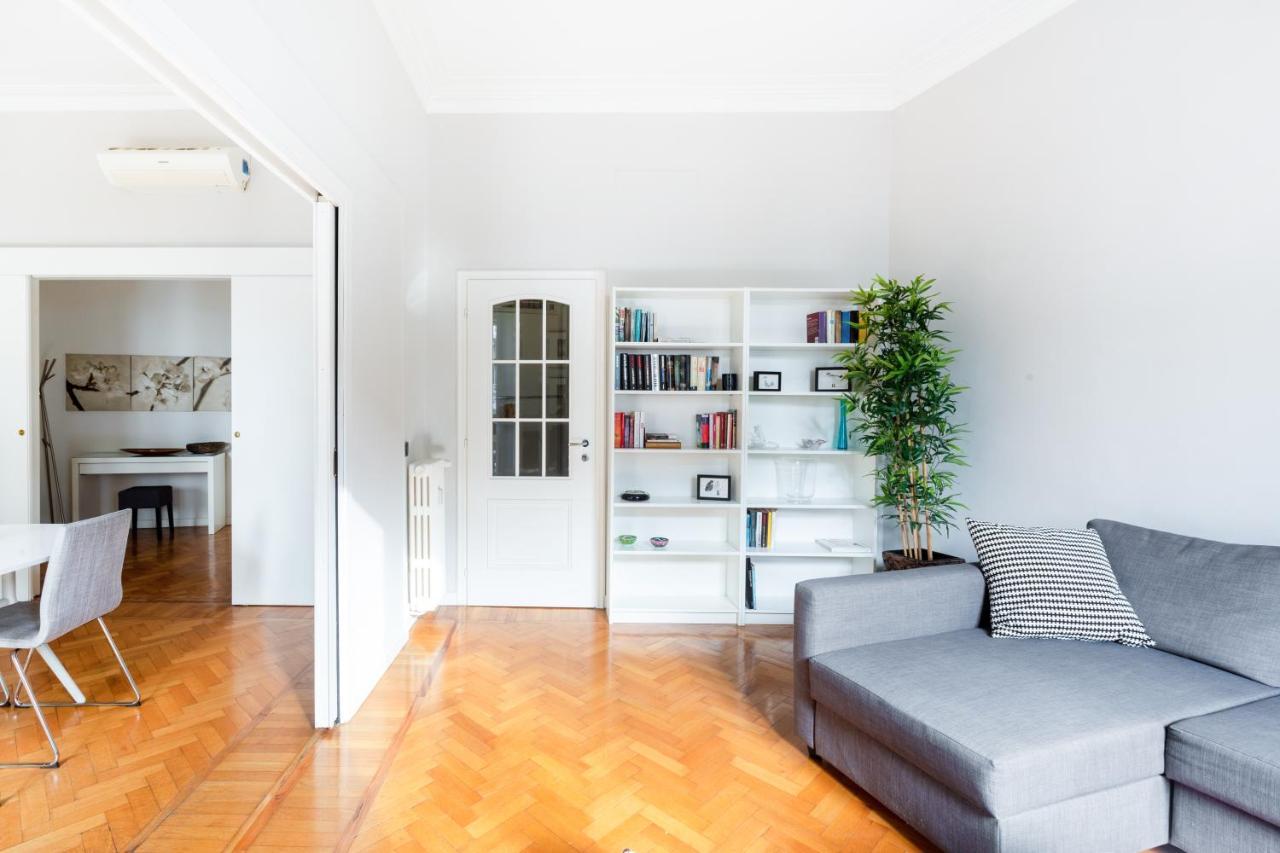 Spacious And Brilliant Apartment In Duomo By Easylife Mailand Exterior foto